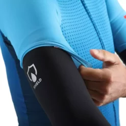 Manchettes Finisseur Water Repellent Noir 12 Manchettes Finisseur Water Repellent Noir -Guêtres de compression Cyclisme Soldes 3e0a5420 3