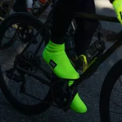 Couvre-chaussures Gore Wear Shield Thermo GORE-TEX INFINIUM™ Jaune Fluo Noir -Guêtres de compression Cyclisme Soldes gow 1008270899 005